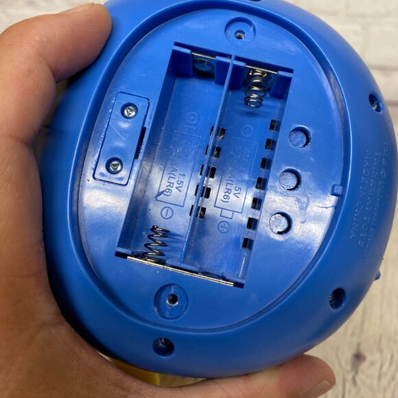 Despicable Me Talking Stuart Minion Toy 8 Inches Tall Used Tested Works - Picture 9 of 12